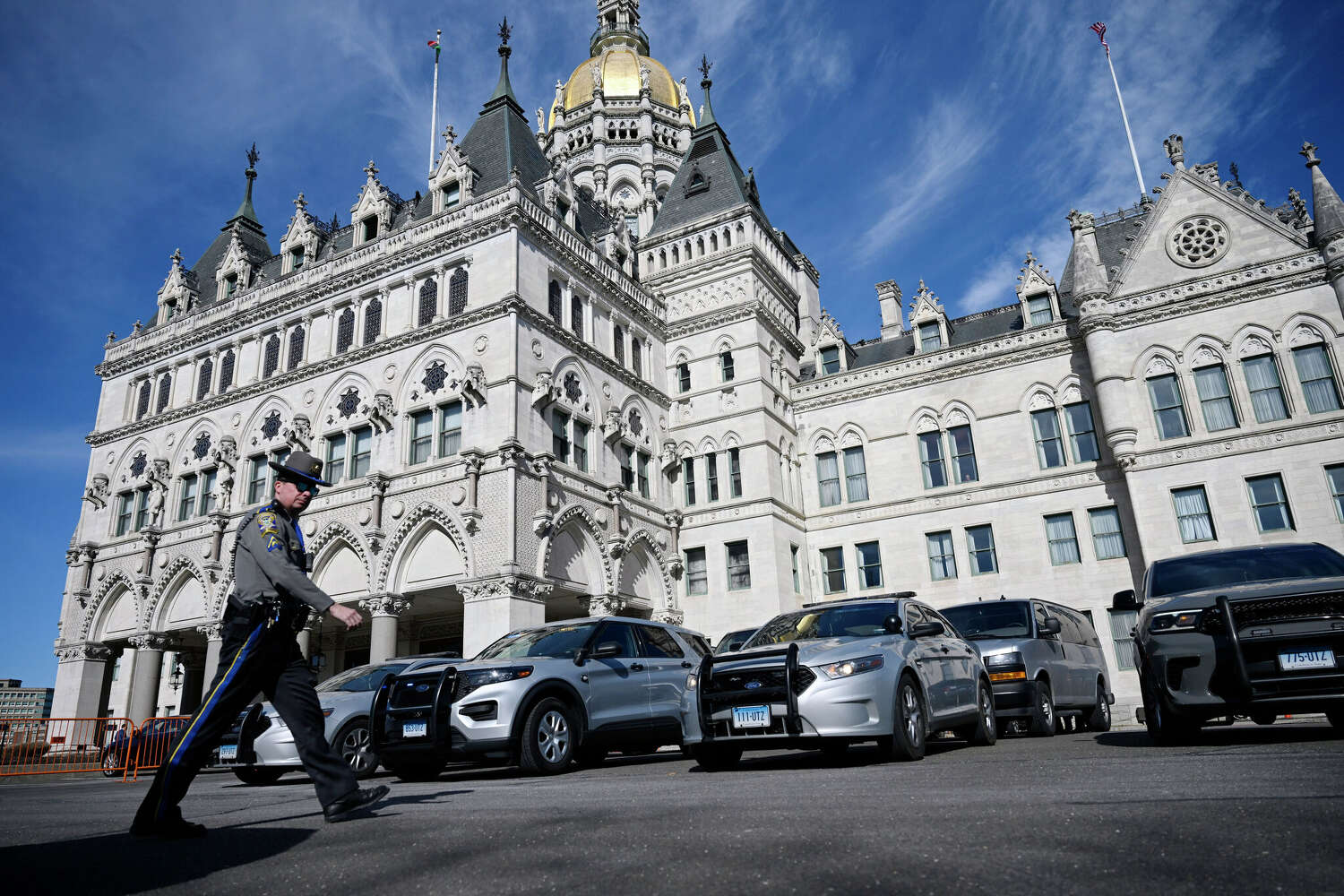 Woman Arrested After Stabbing Attempt at Connecticut State Capitol Police Cruiser