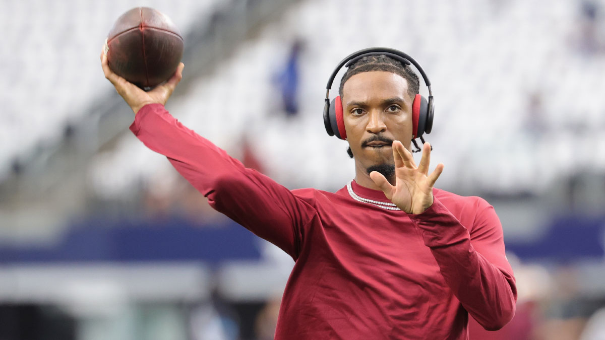 Hall of Famer Kurt Warner urges Jayden Daniels to play through elbow injury