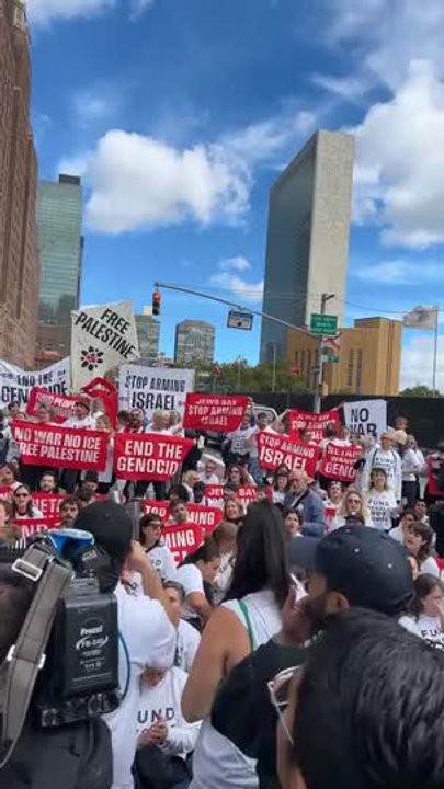 Pro-Israel and pro-Palestinian groups plan competing rallies outside the United Nations ahead of Netanyahu's address.