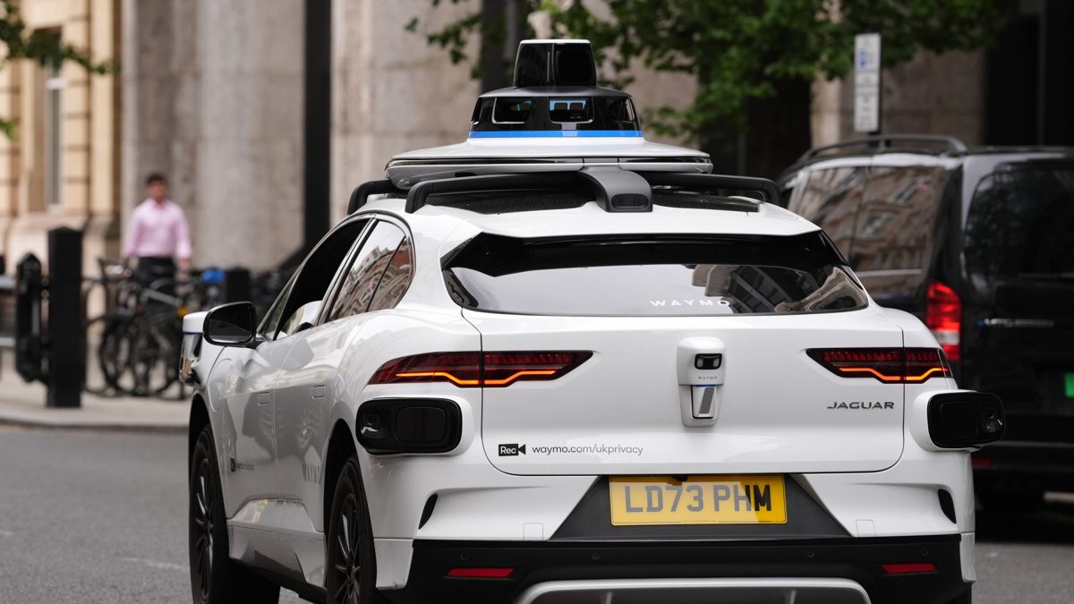 Waymo plans to launch a fully autonomous robotaxi service in Singapore by 2028.
