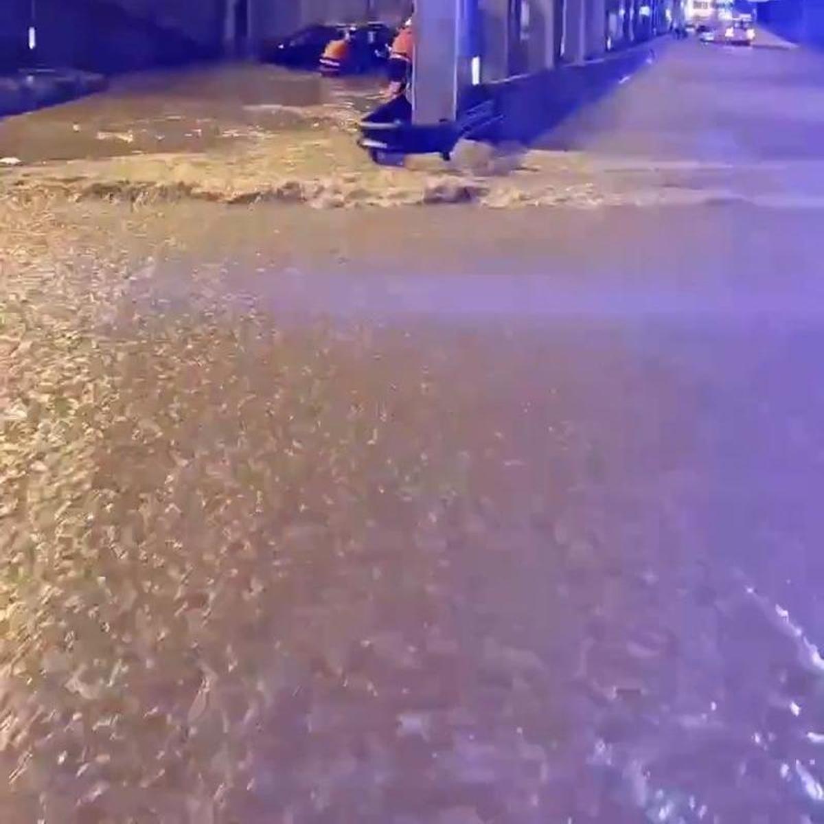 Temporal de lluvias en Barcelona deja carreteras inundadas y una víctima mortal