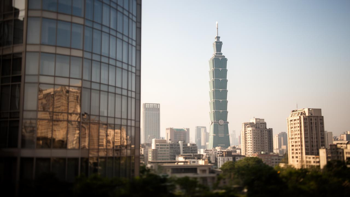 Taiwan Stocks Surge 538 Points Following Strong Global Technology Rally
