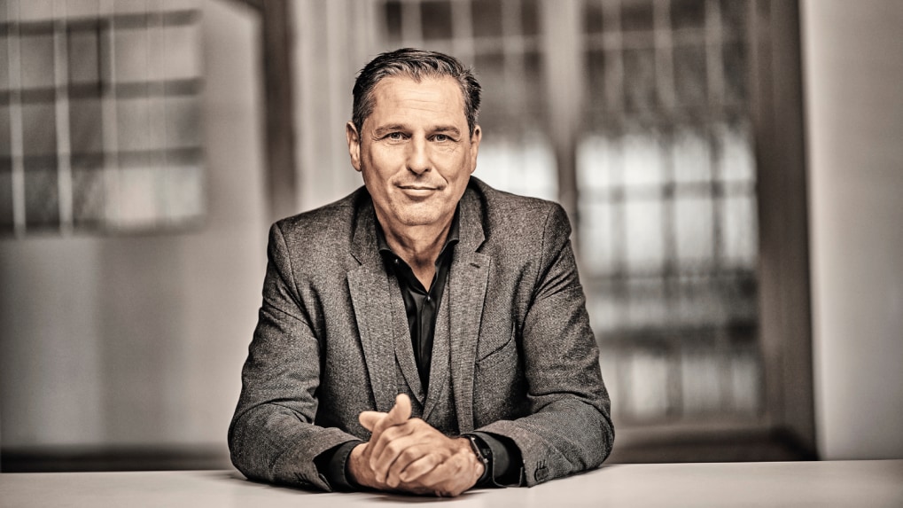 Volvo Cars appoints Škoda chief Klaus Zellmer as its next chief executive officer.