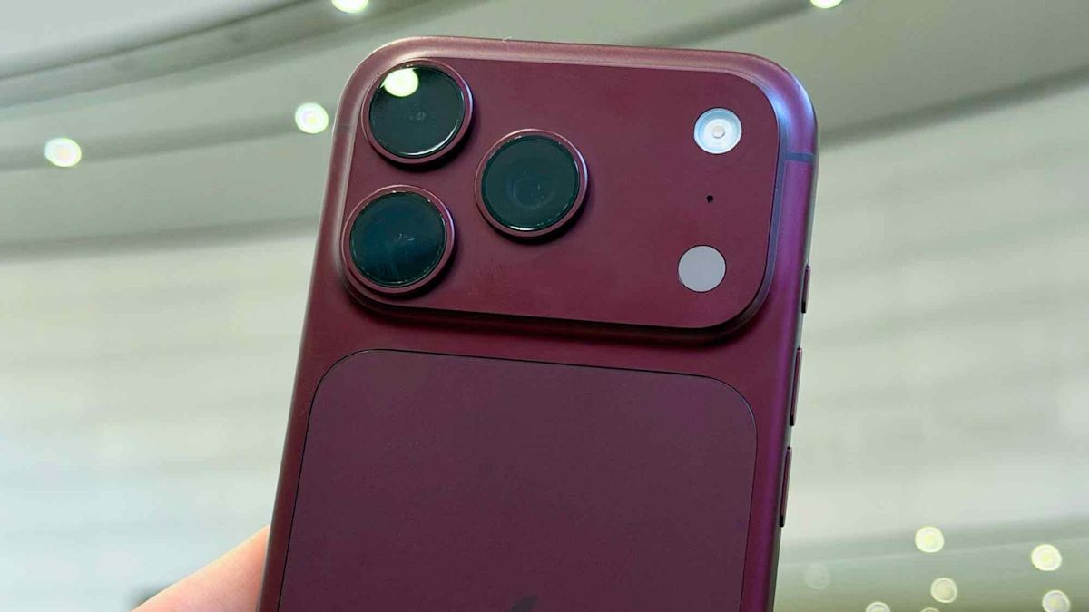 Apple Reveals iPhone 18 Pro Models Feature Larger Batteries And Faster Charging