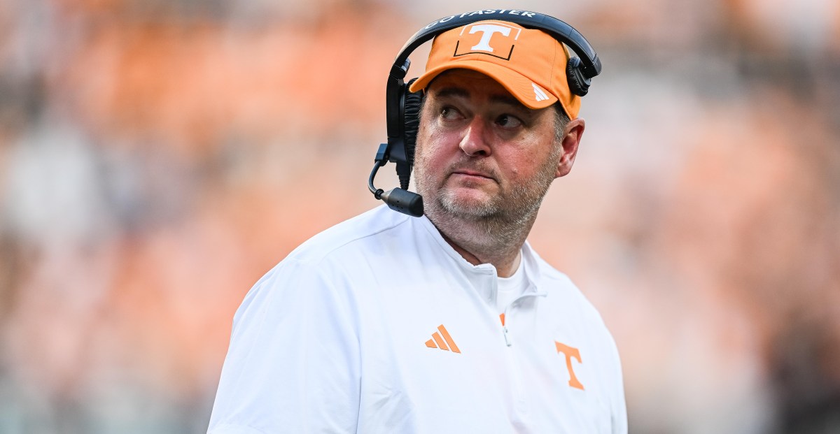 Top-ranked Texas and No. 14 Tennessee set for high-stakes SEC opener at Neyland Stadium.