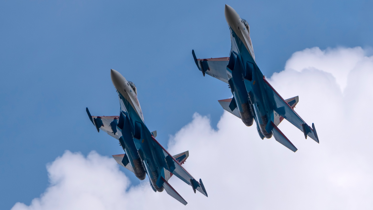 Two Russian Su-35S Fighter Jets Reportedly Collide in Midair Over Kursk