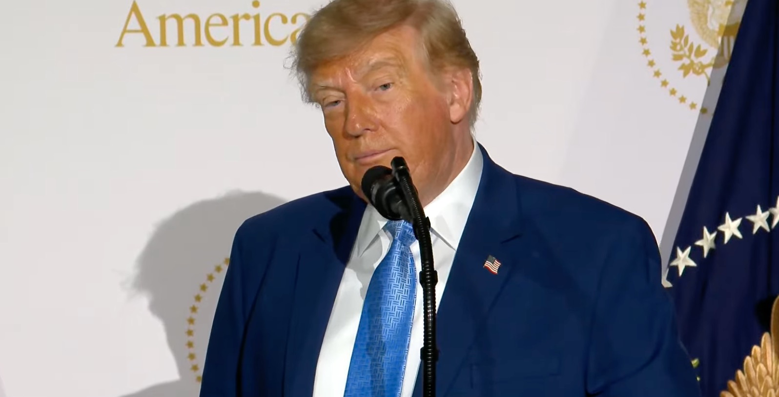 Trump administration launches AI-powered portal to streamline federal information and government services.
