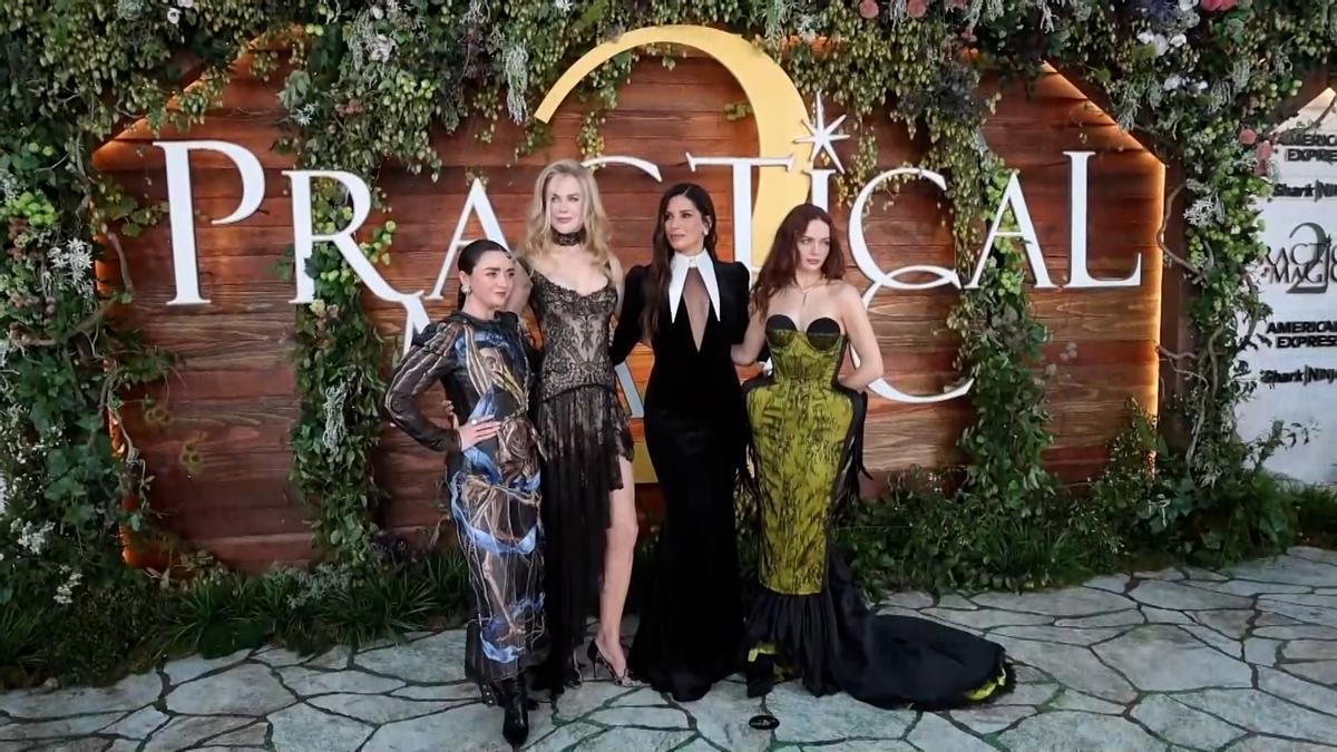 Las estrellas de Prácticamente Magia 2 llegan a Los Ángeles para su esperado estreno mundial