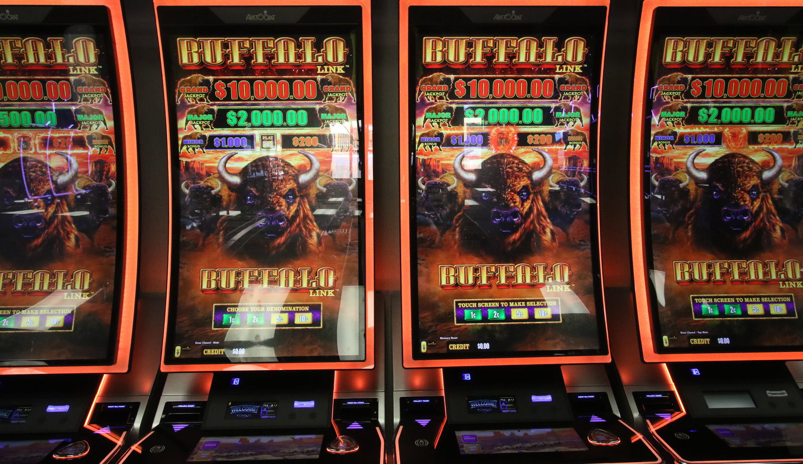 Guides Examine Loyalty Rewards, Casino Luck