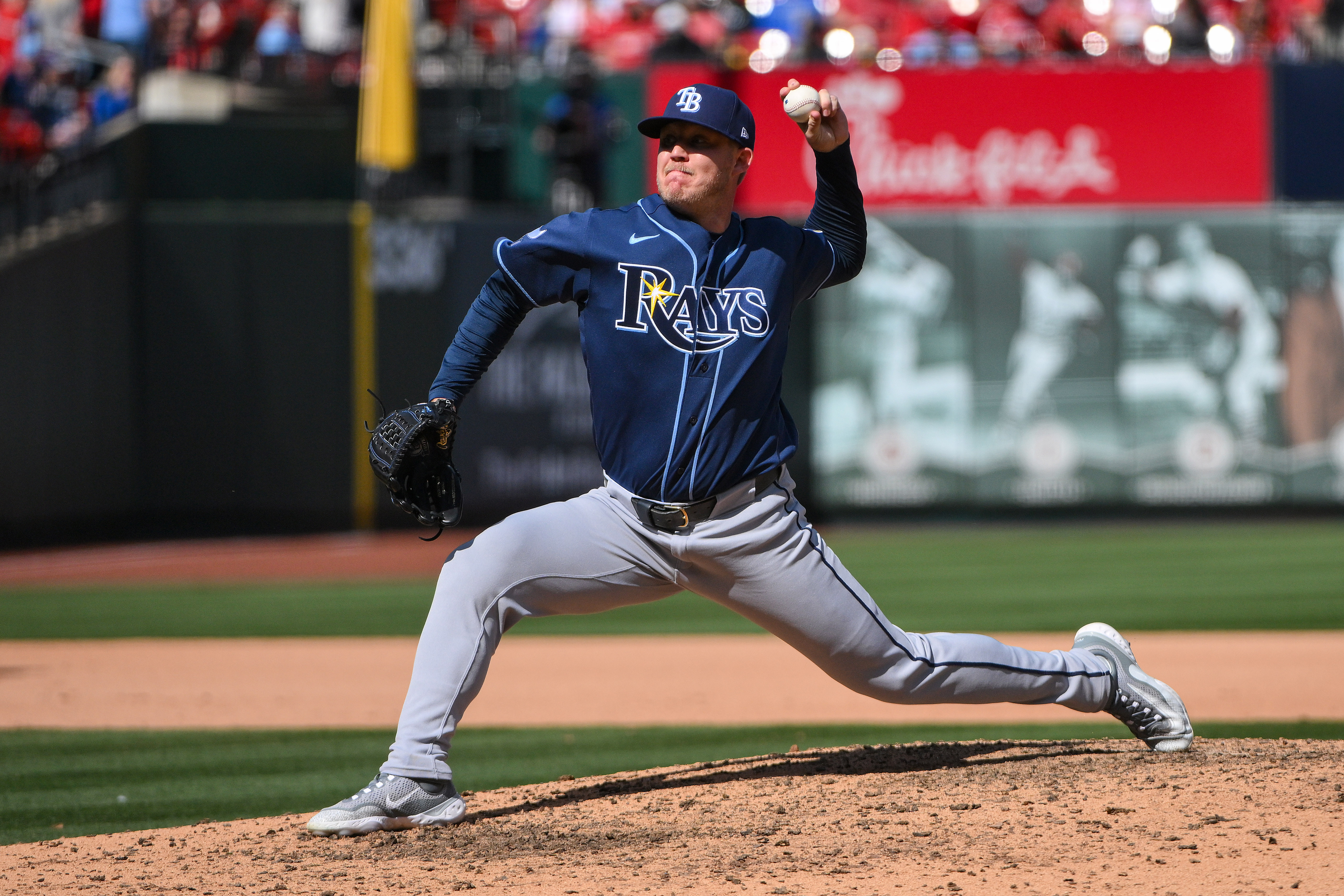 Los Rays de Tampa Bay colocan a Garrett Cleavinger en la lista de lesionados por tensión en el antebrazo.