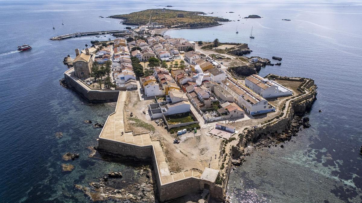La pugna por la independencia divide a los vecinos de la isla de Tabarca