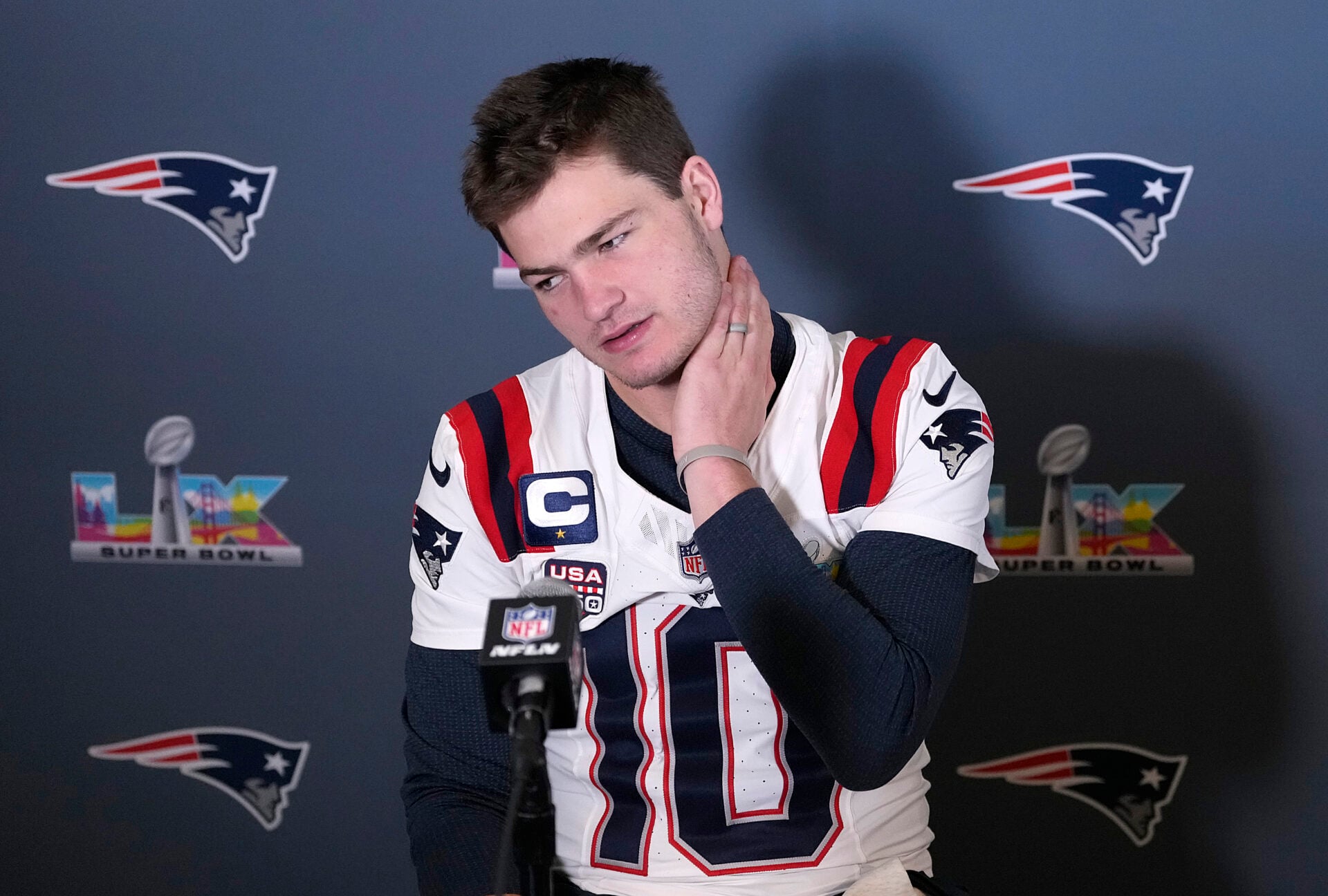 New England Patriots Fall 35-6 as Quarterback Drake Maye Turnovers Mount