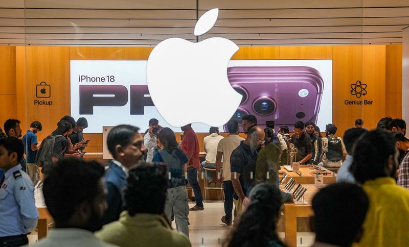 iPhone 18 Pro launches in India with overnight queues and quick-commerce delivery options.