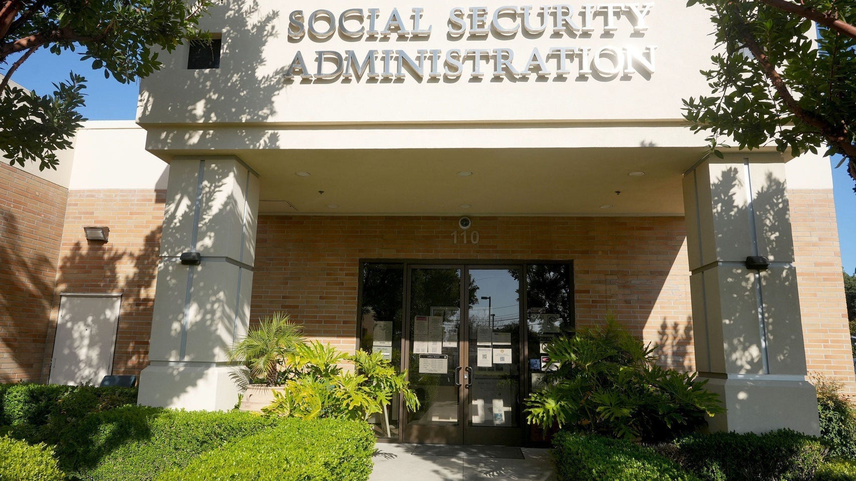 New Social Security Proposal Targets Tax Cap While 2026 Rules Shift