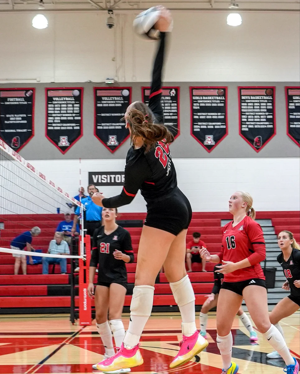 Jonathan Alder Defeats Kenton Ridge 10-0 to Claim First Place