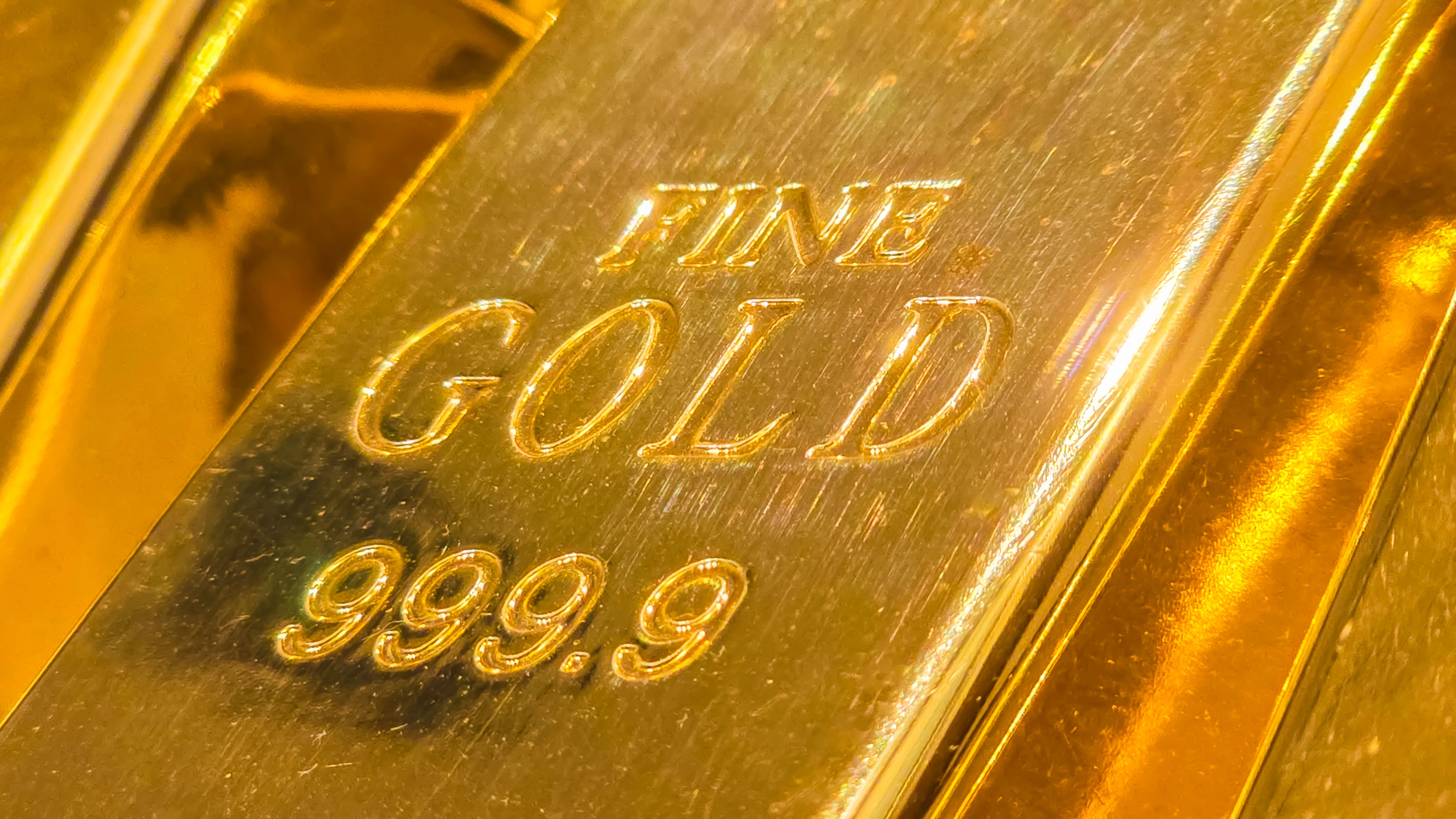 DLT Resolution Signs Letter of Intent to Acquire Emerging Gold Producer J3M