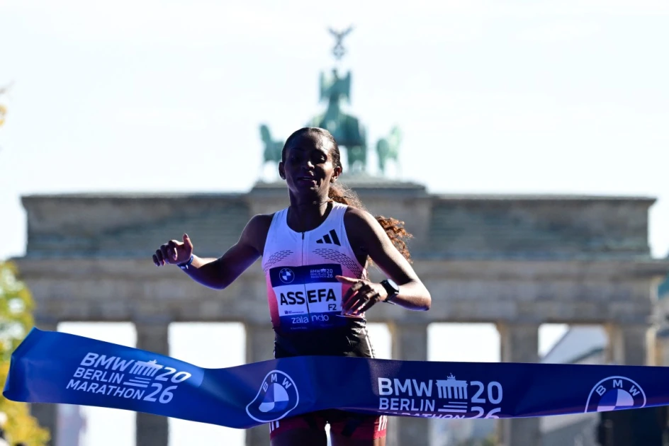 Tigst Assefa returns to the Berlin Marathon aiming to break the world record.