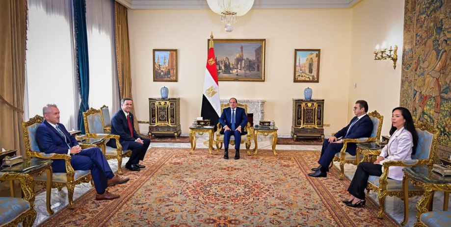 Sisi Urges Iran Deal in Talks With CIA Chief
