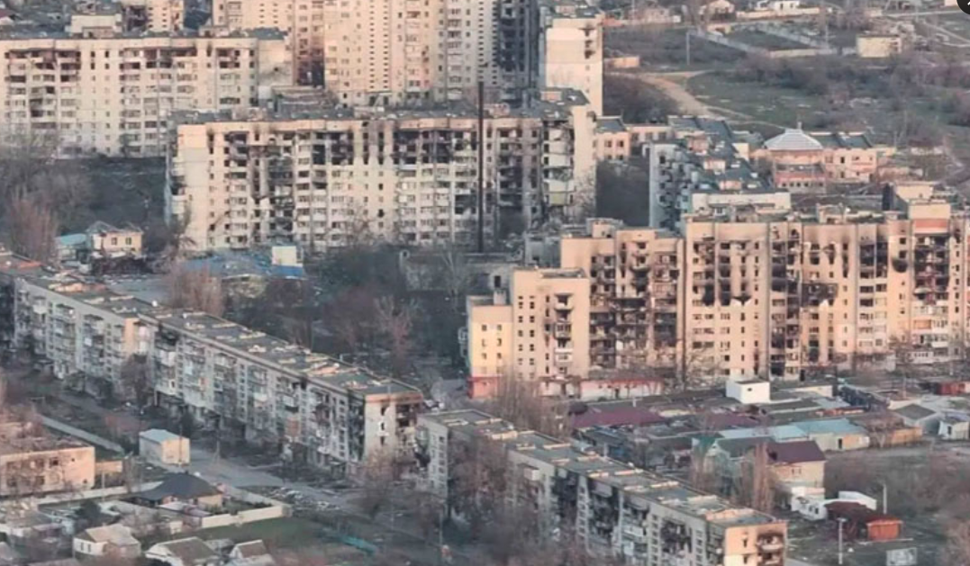 Humanitarian Crisis Deepens as 2,000 Civilians Remain Trapped in Occupied Oleshky