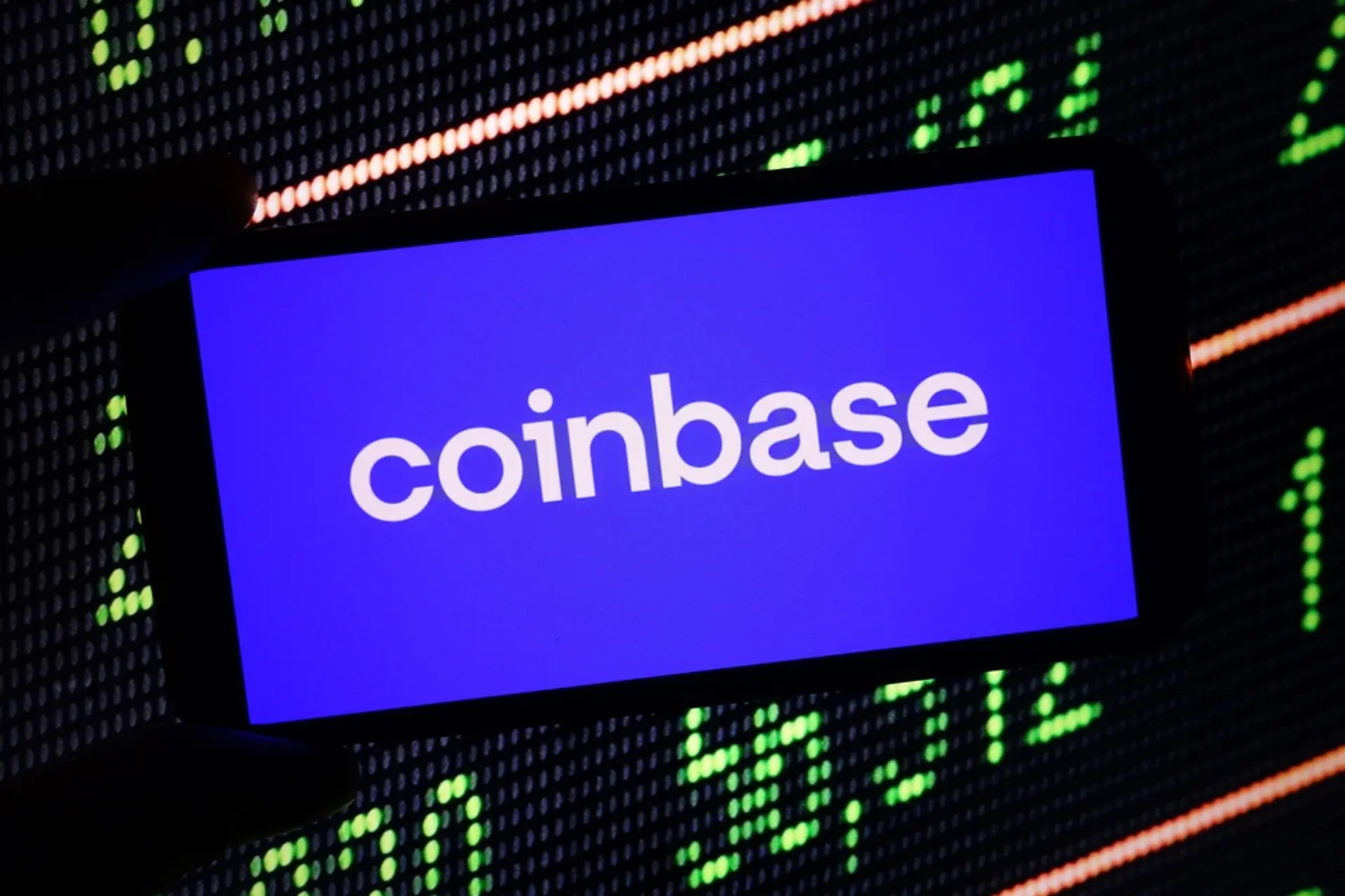Coinbase, Moov Expand Stablecoin Access Across 1,000 Banks