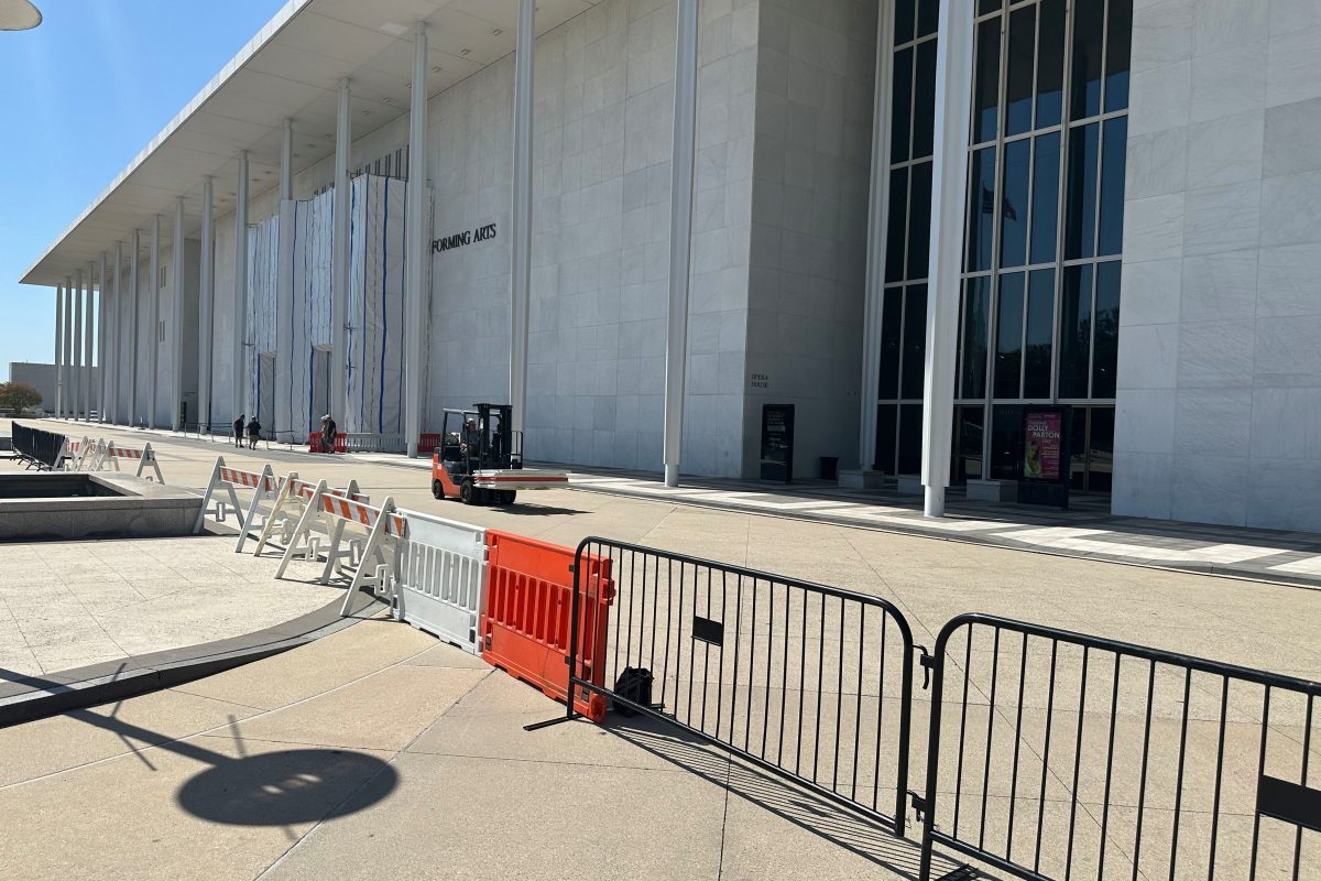 Trump Reviews Kennedy Center Demolition Plans Amid Legal Fight Over Venue