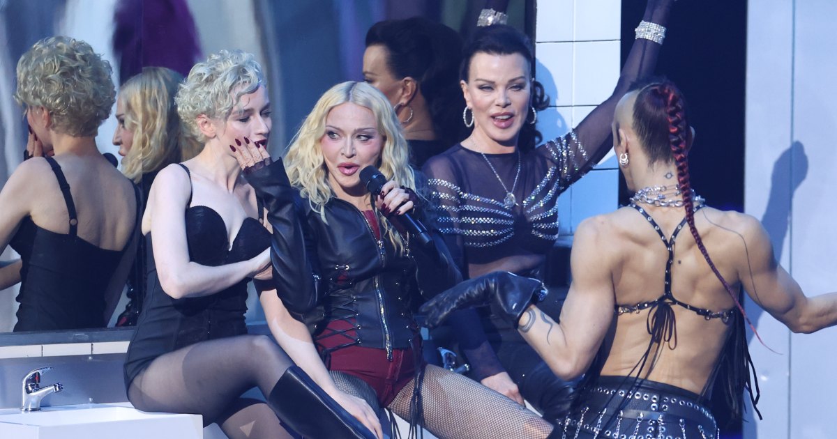 Madonna returns to the MTV Video Music Awards stage for her first performance since 2003.