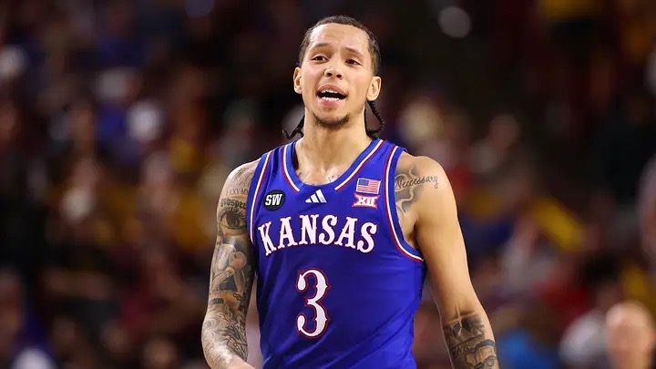 Forward Tre White Returns to Kansas for Fifth Season Following Legal Injunction
