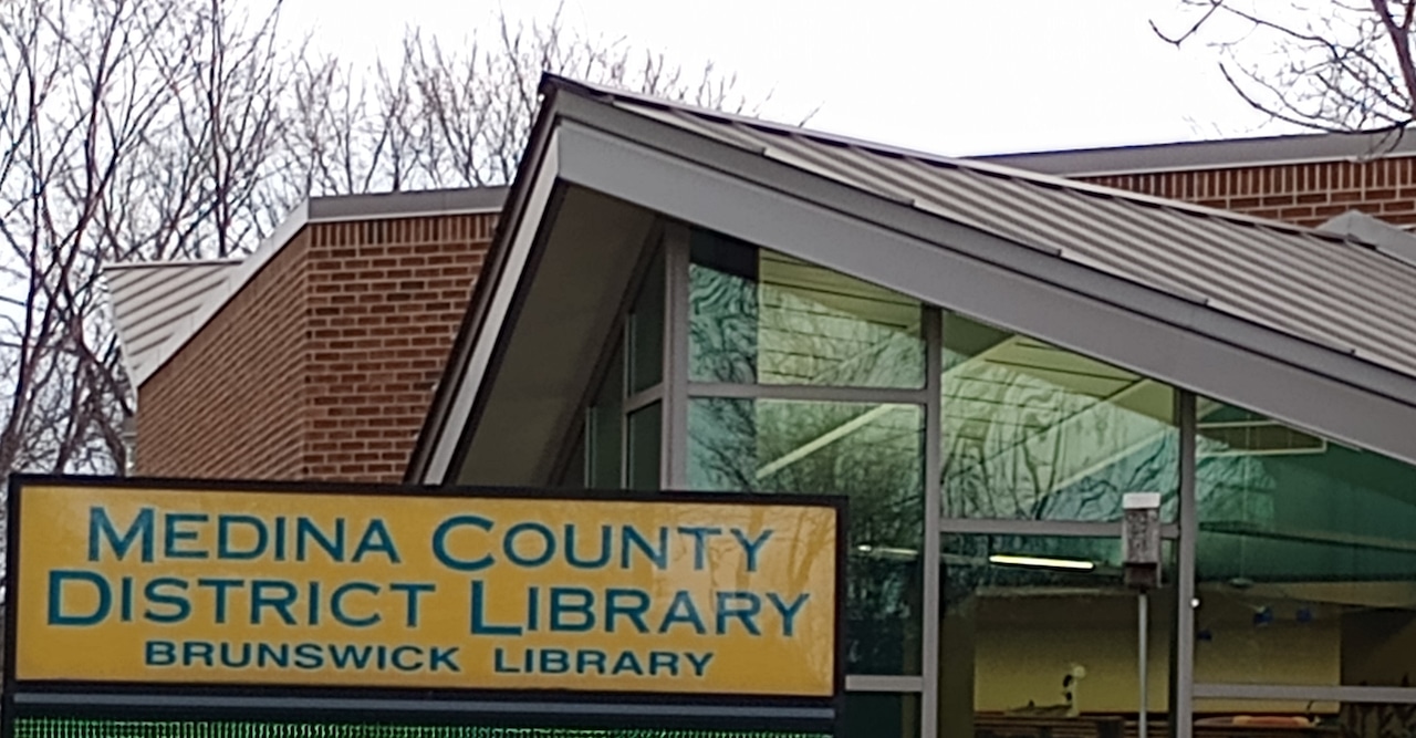 Libraries across the country launch free fall programs featuring author talks and children's activities.