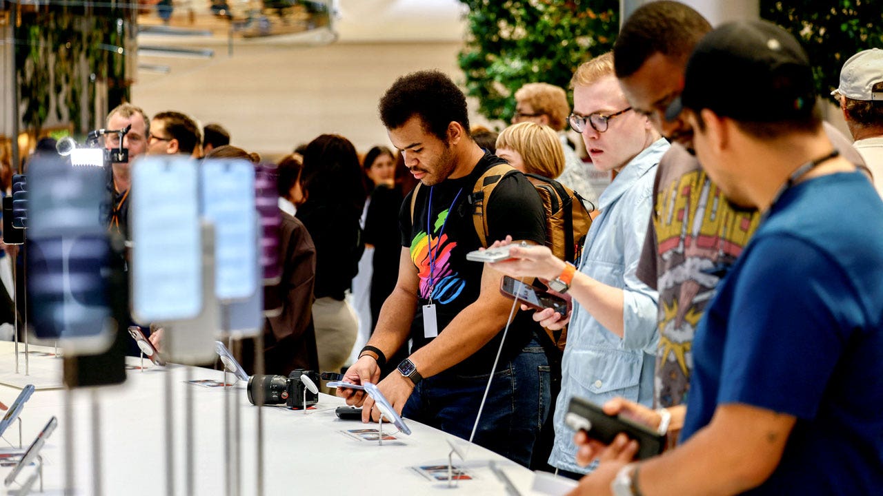 Apple Launches iPhone 18 Pro Models Globally Amid Strong Demand and Celebrity Buzz