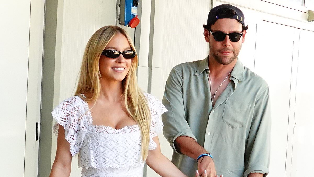 Sydney Sweeney is photographed bonding with Scooter Braun and his children in Los Angeles.