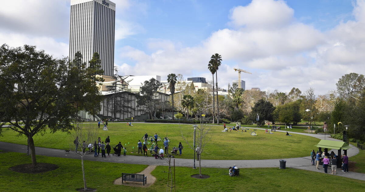 Los Angeles health officials investigate a localized flea-borne typhus outbreak in Wilshire Center.