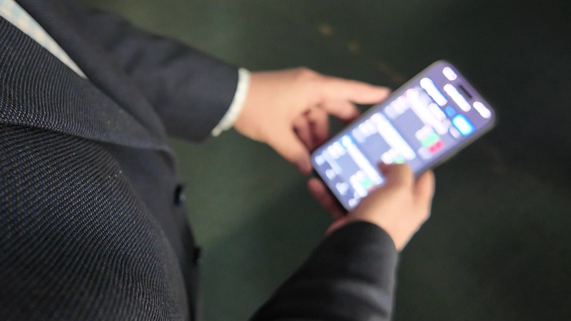 Mobile Sports Betting Generates Billions in New York Amid Rising Addiction Concerns