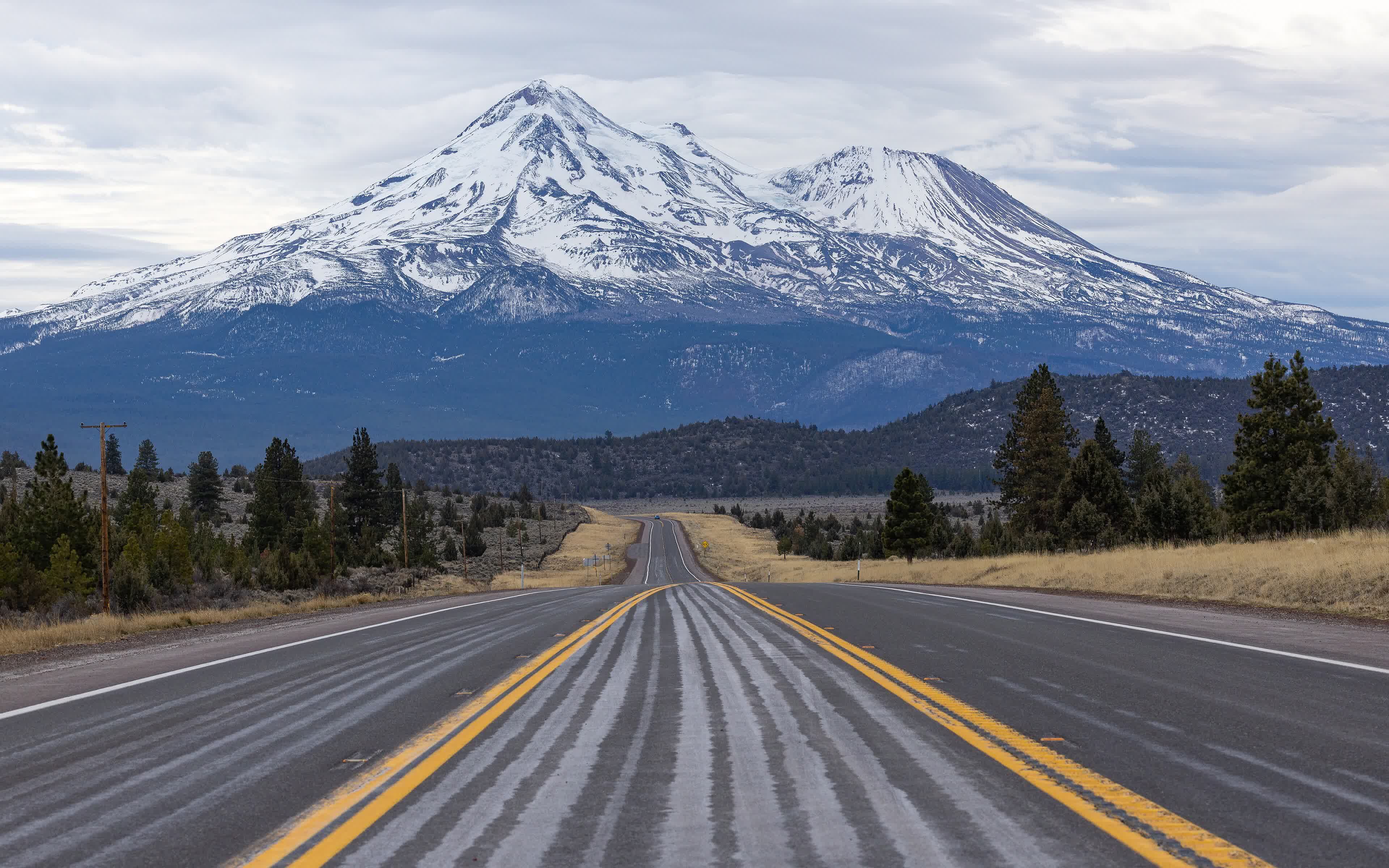 Novice Hikers Rescued on Mount Shasta After Relying on AI for Trip Planning