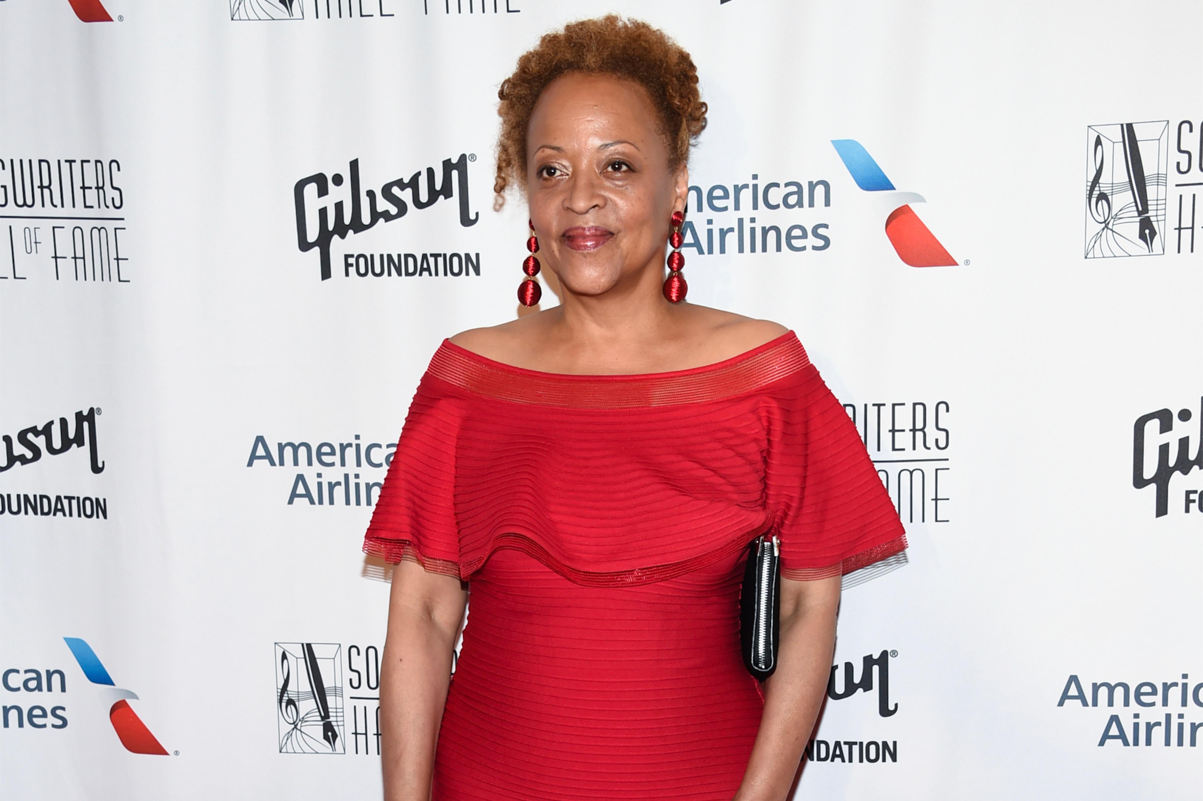 Cassandra Wilson, the defining jazz vocalist of her generation, passes away at 70