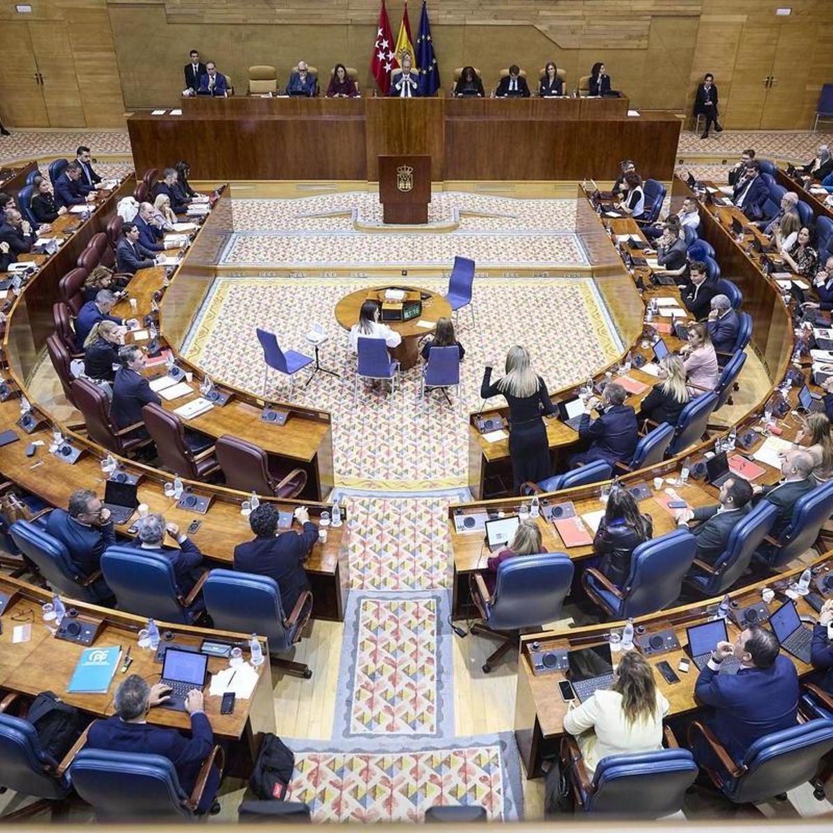 ATA aclara las principales dudas de autónomos sobre contratos y jubilación