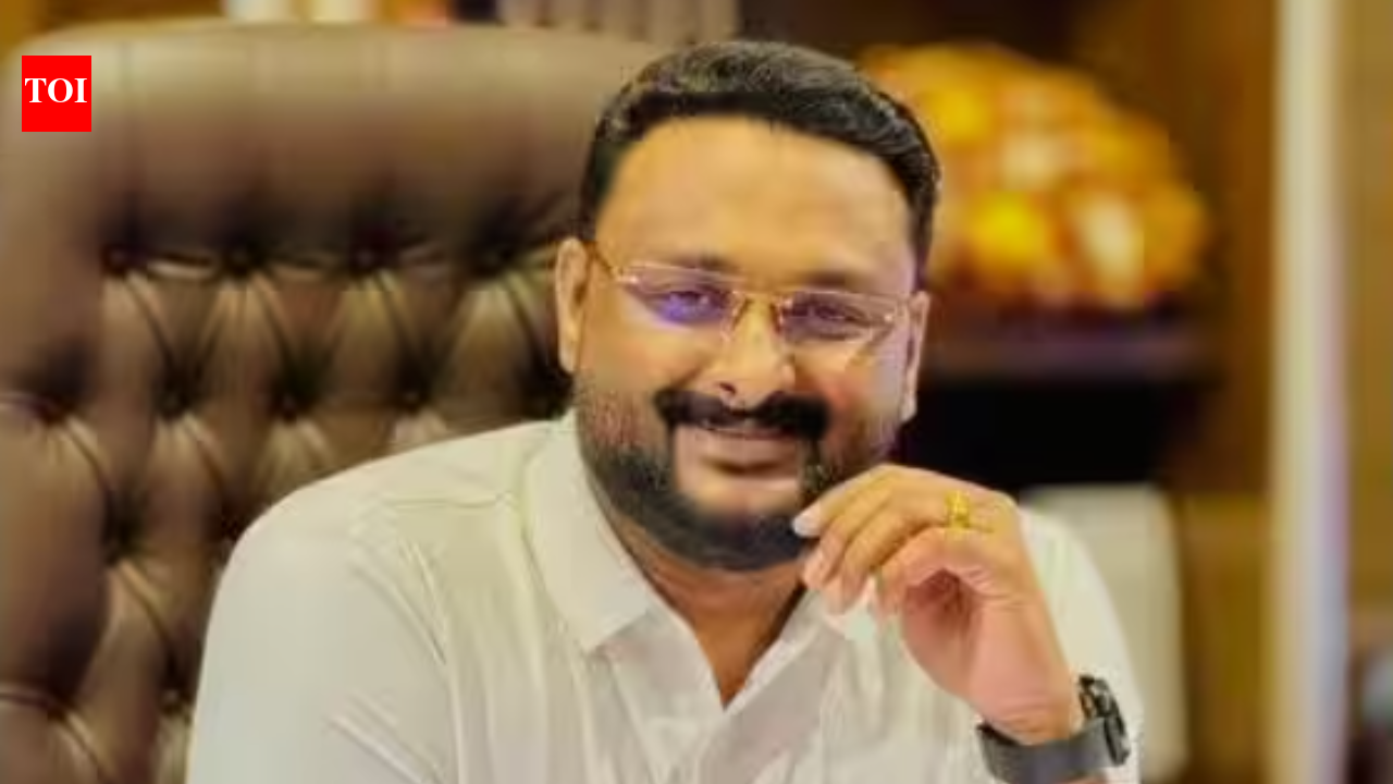 Court denies bail to Reporter TV chief following massive liquor seizure in Wayanad.