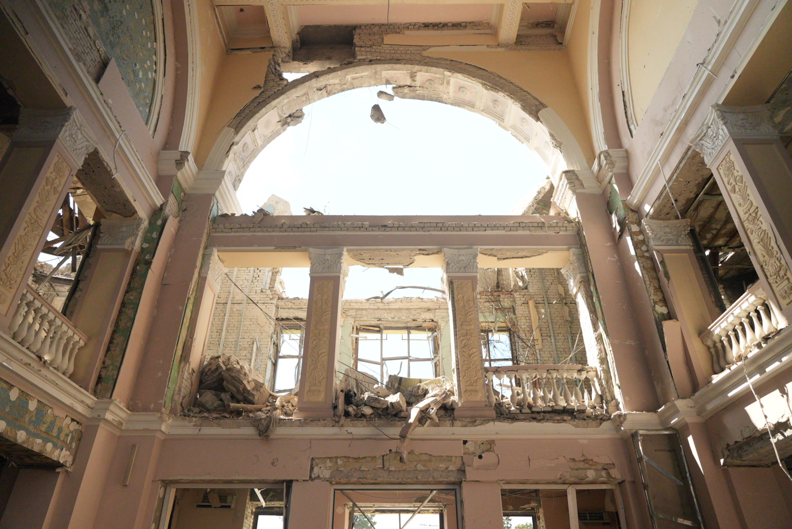 Russian Strikes on Sumy Kill One, Injure Nine
