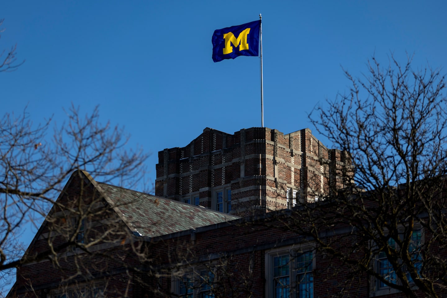 University of Michigan Pauses Controversial Freshman Grade Plan Following National Backlash