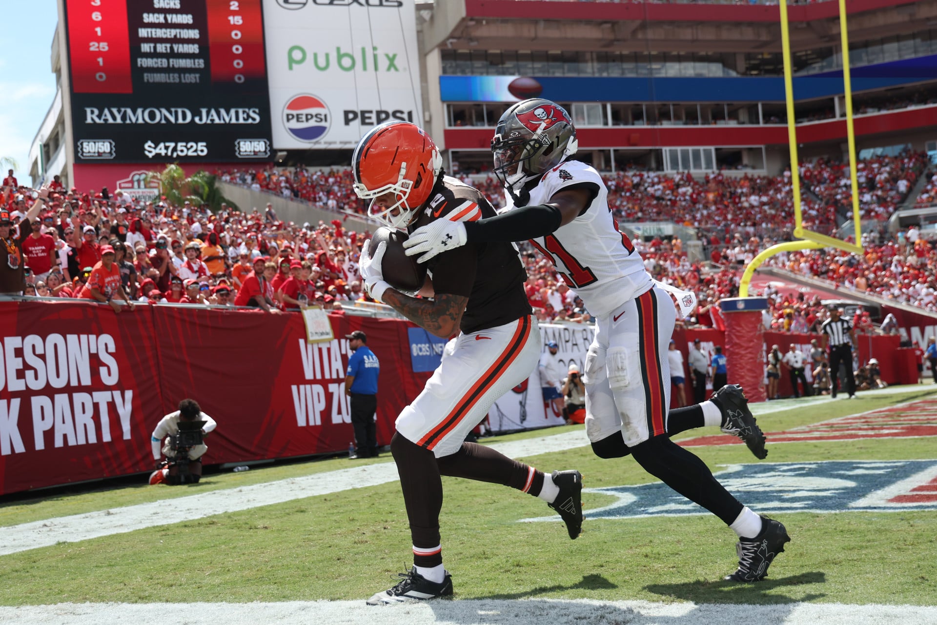 Tampa Bay Rookie Linebacker Josiah Trotter Reaches Rare Two-Game Tackling Milestone