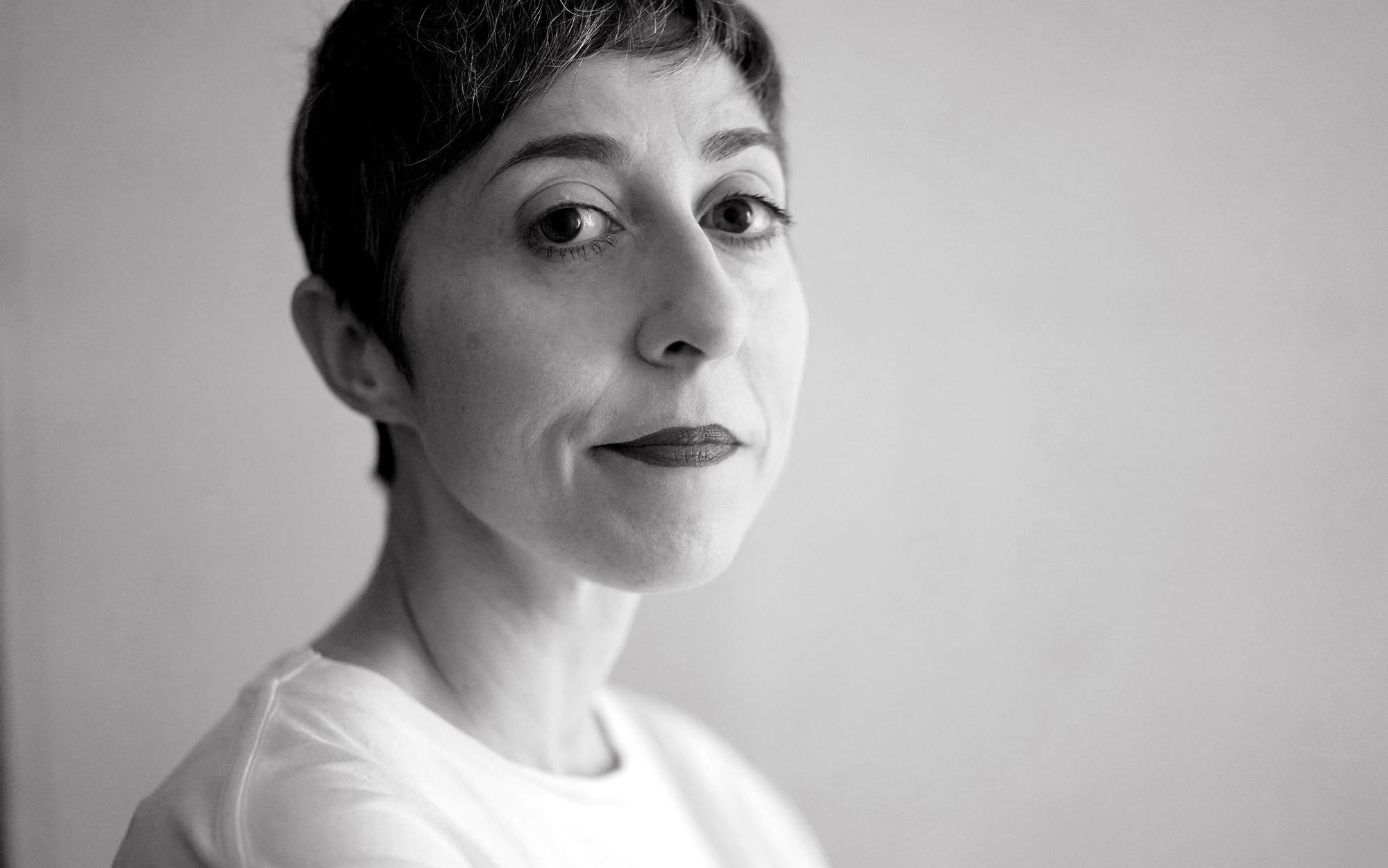 La escritora Elena Medel regresa con una profunda novela sobre el trabajo