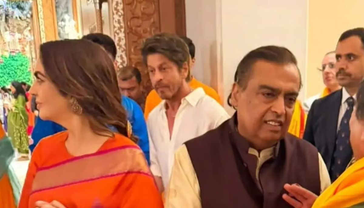 Ambani Family Welcomes Antilia Cha Raja With Grand Ganesh Chaturthi Celebrations in Mumbai