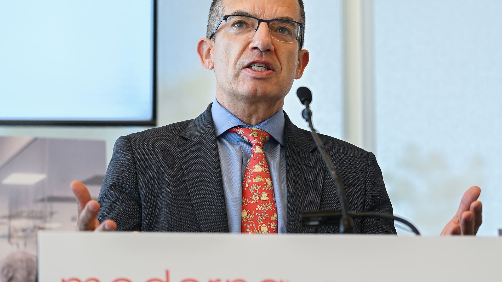 Moderna Shares Fall Following Citigroup Warning Over Unjustifiable Valuation