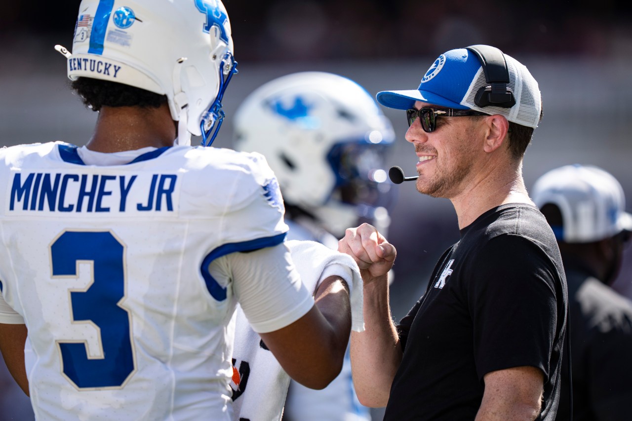 Kentucky Stuns No. 9 Texas A&M 31-21 Behind Strong Third Quarter