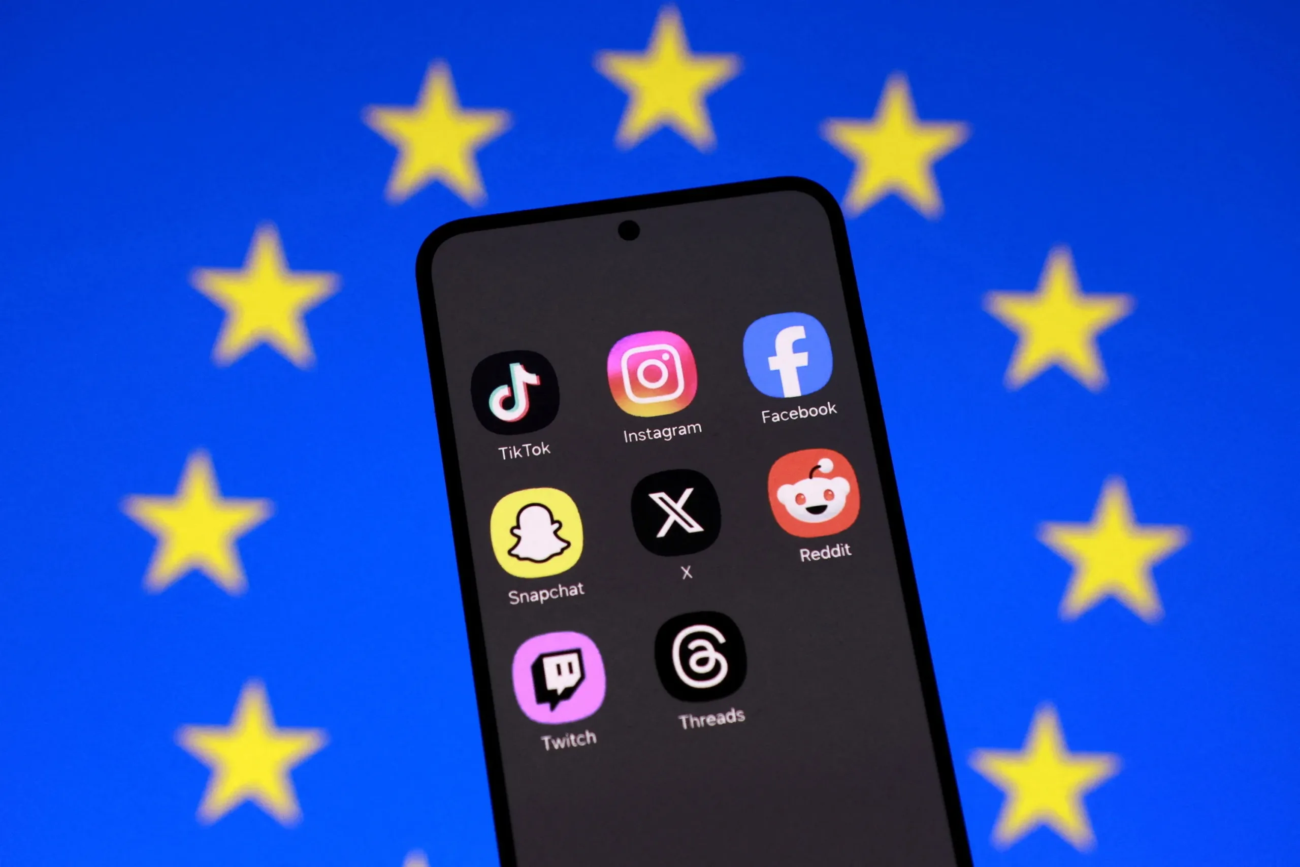 Cyprus Cabinet Plans Social Media Ban Under 15