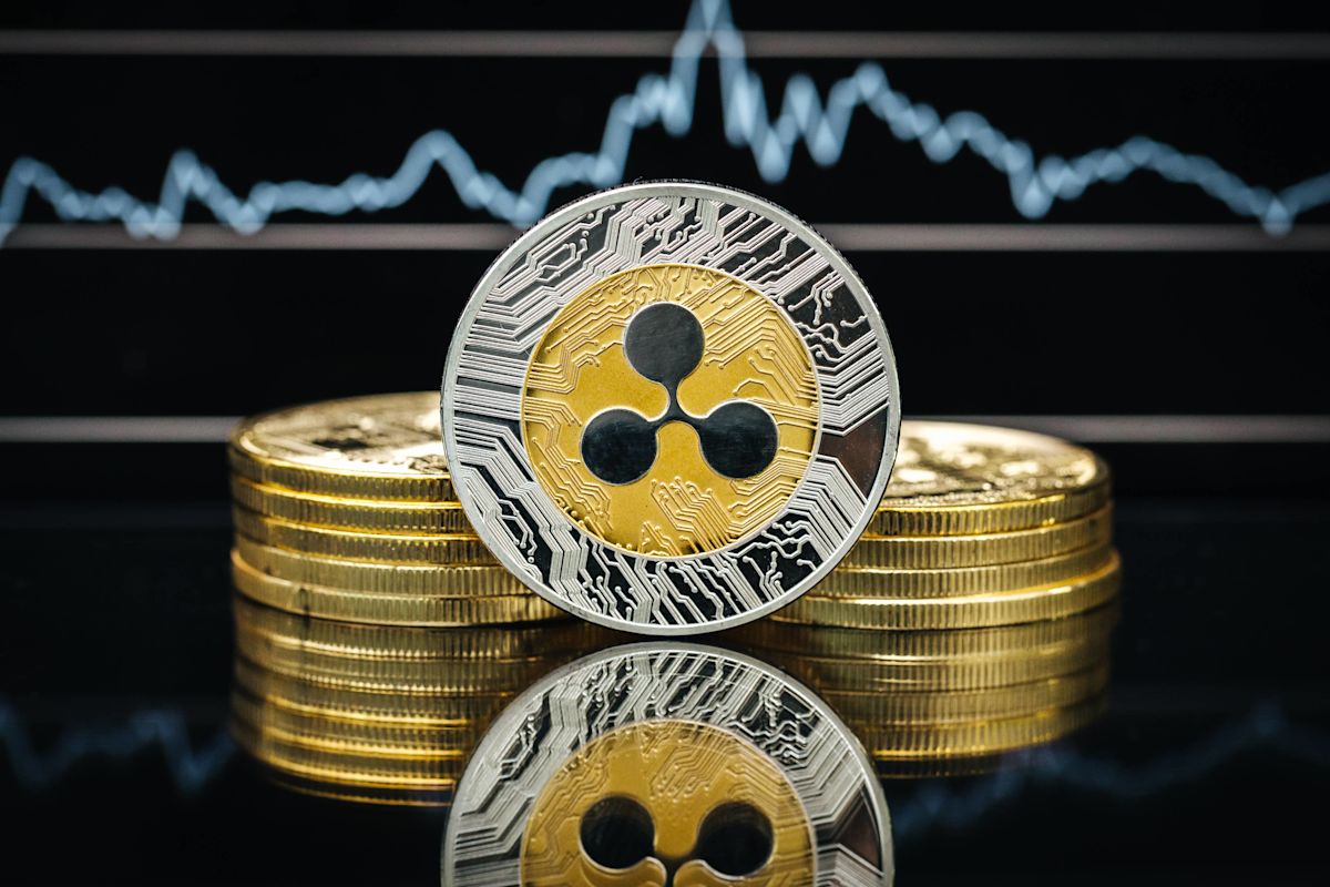 AI Price Forecasts Remain Divided as XRP Navigates Key Market Resistance Levels