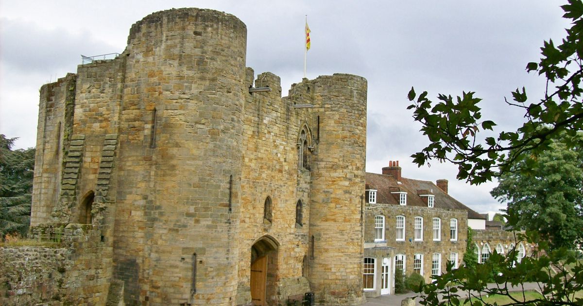 Discovering Medway: Exploring Chatham's Rich Military History and Charles Dickens Connections