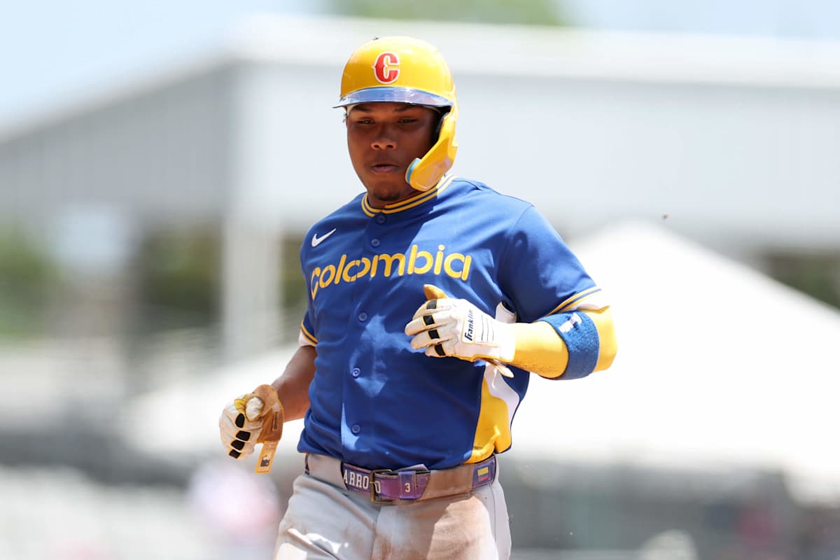 Mariners Call Up Arroyo for MLB Debut