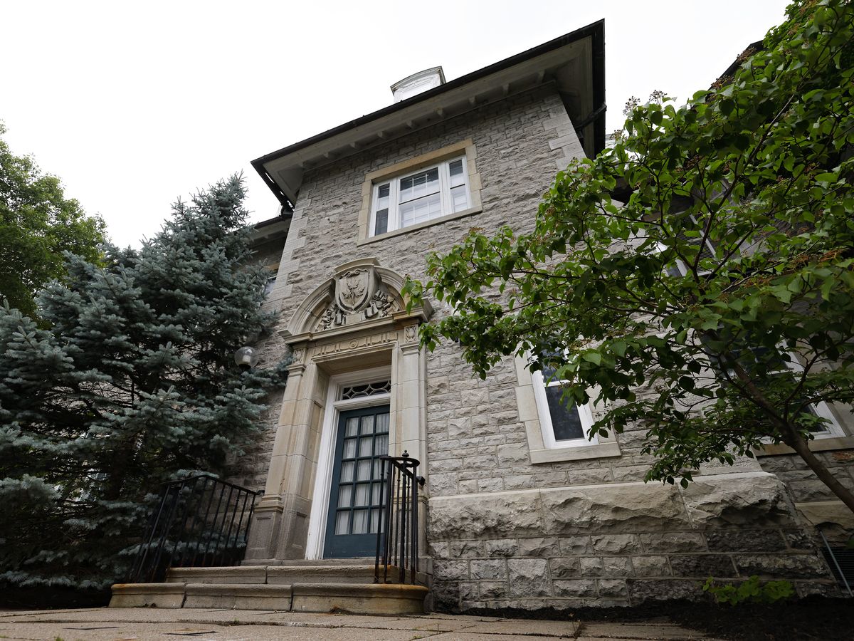 Ottawa Requires Canadian Materials and Indigenous Involvement for 24 Sussex Drive Restoration