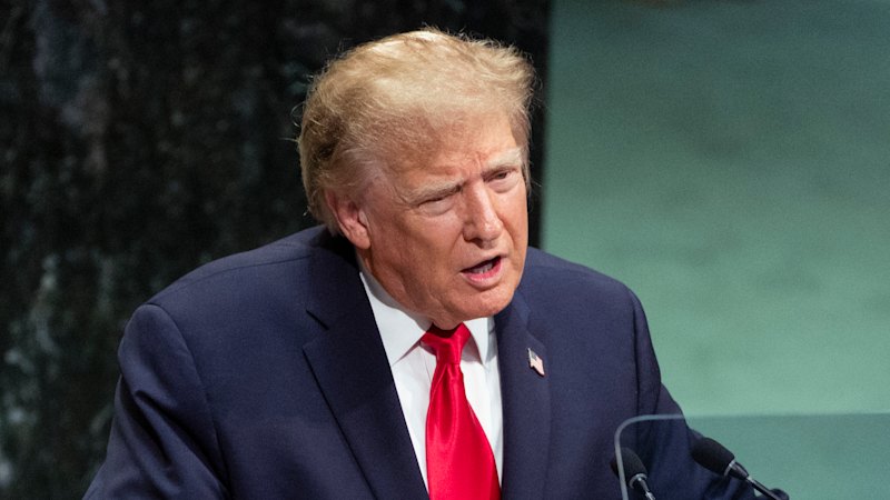 Trump Threatens to Annihilate Iran and Expects a Deal After Midterm Elections