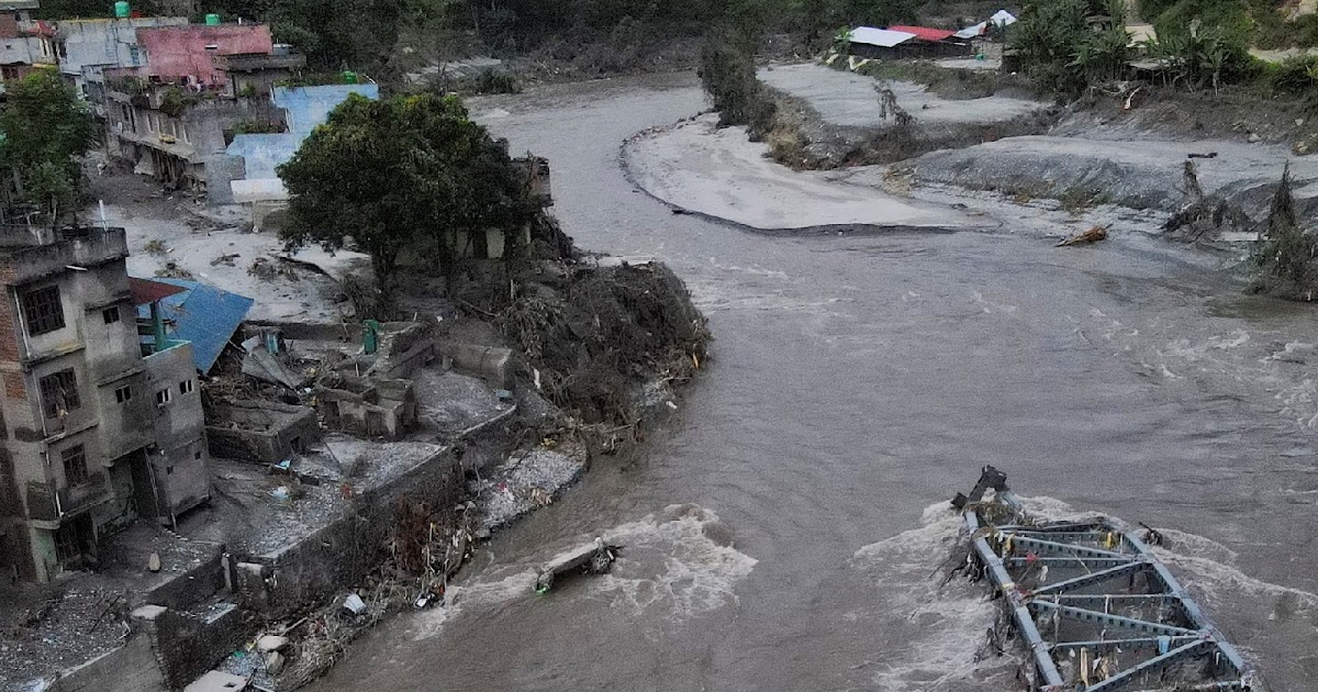 Nepal Flood Toll Exceeds 1,200 as Rescuers Face Severe Equipment Shortages